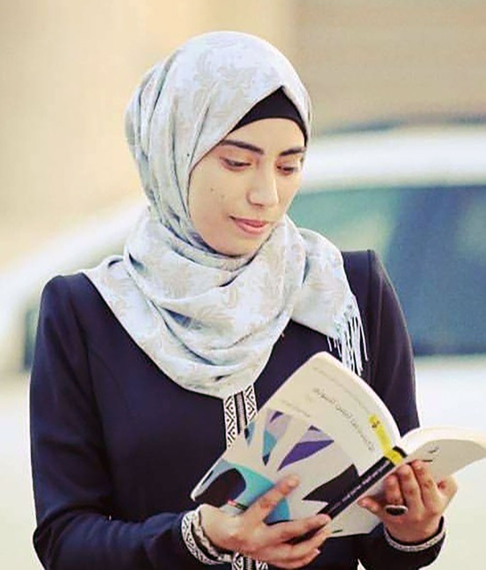 الشهيدة الأديبة هبة أبو ندى..  رفيقة الأمل وحفيدة الذاكرة!